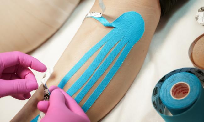Kinesiology taping w Poznaniu - Klinika Edema